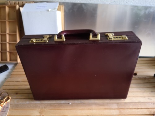 Edler aktenkoffer aus leder - aus,