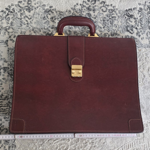 Aktenkoffer aus leder - aus,